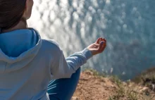 Co dokładnie dzieje się w mózgu podczas medytacji?