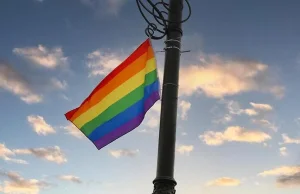 Kanada: miasto Westlock zakazuje wywieszania tęczowych flag LGBT na budynkach pu