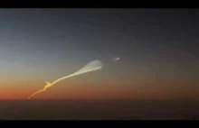 Zapłon 2 stopnia Falcona Heavy sfilmowany z samolotu