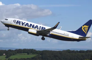 Ryanair z zakazem wnoszenie alkoholu. Także tego z bezcłówki!