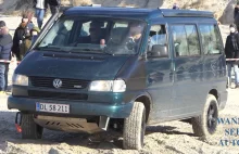 Volkswagen Multivan T4 2.5 TDI Syncro. Tego dziadka nie zatrzyma trudny teren