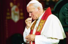 Światowe media o JP2: "Wizerunek czczonego papieża otrzymał 2 mocne ciosy"