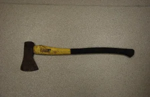 Trzy osoby zatrzymane za pobicie jedna odpowie także za użycie niebezpiecznego