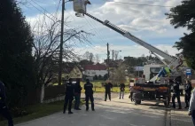 [24tp.pl] Siekiera, policja i walka o słup energetyczny