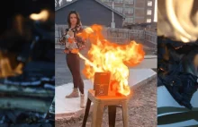 Kandydatka w USA pali książki miotaczem ognia