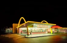 Po raz pierwszy drzwi do tego McDonalda zostały otwarte w 1953 roku
