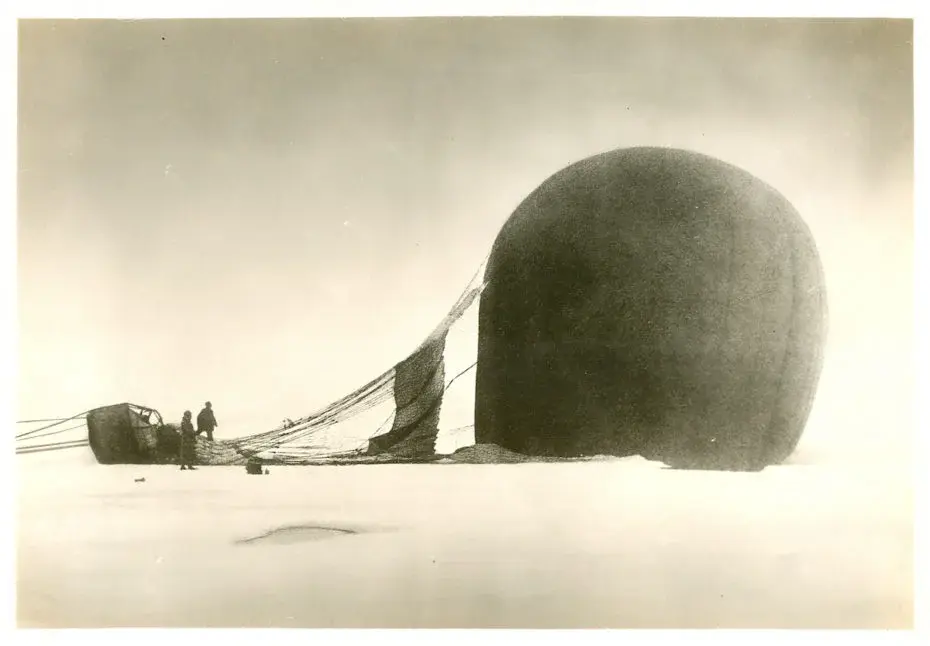 Zagubione zdjęcia z wyprawy balonowej Salomona Andrée na biegun północny