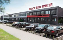 Setki osób w całej Polsce stracą pracę. Black Red White planuje wielkie zwolnien