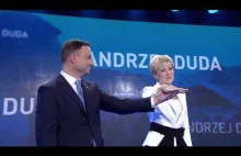 Andrzej Duda obiecywał godne życie w bezpiecznej Polsce.