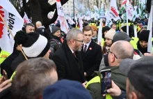 Dualizm Konfederacji. Bronią węgla i głosują przeciwko węglowi jednocześnie