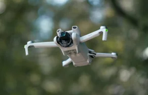 Chcesz latać dronem? Wyślij maila