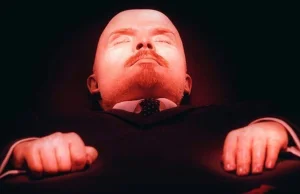 Rosja: Chciał ukraść z mauzoleum ciało Lenina. Był pijany.
