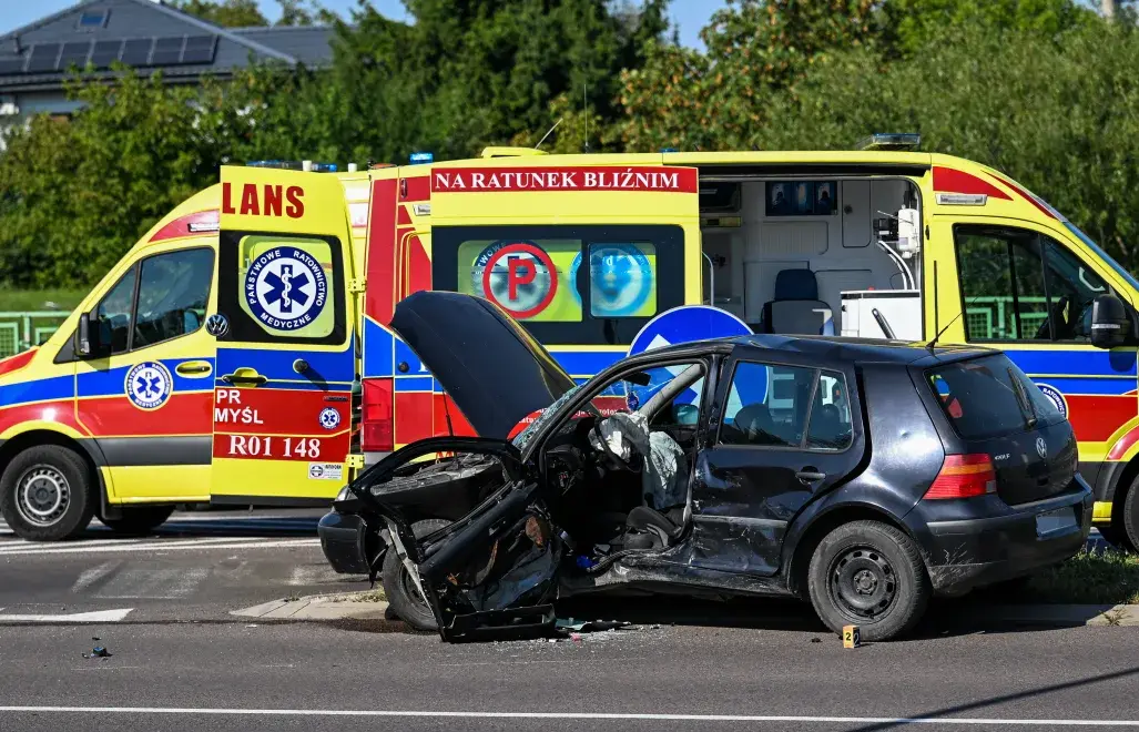 Długi weekend: 21 ofiar śmiertelnych, setki rannych! Szokujący raport