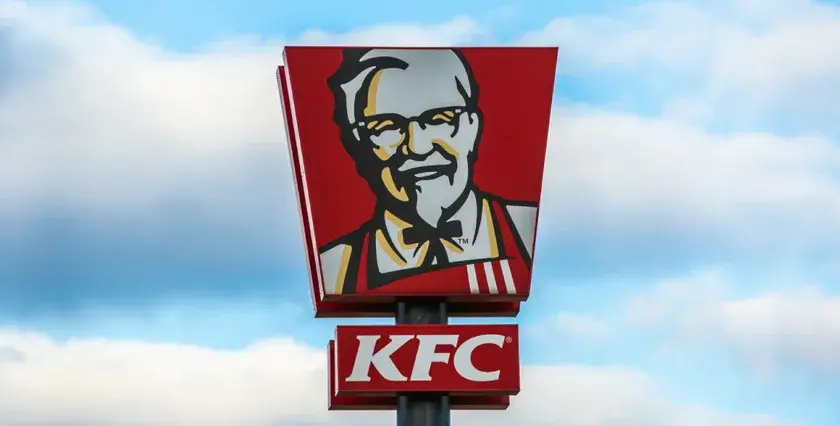 Czech health inspectors find expired meat at KFC, open formal investigation
