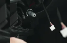 Jakość chińskich samochodów, czyli typ urywa kierownicę w komodzie xD