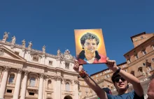 Kanonizacja "bożego influencera". Zostanie pierwszym świętym milenialsem.