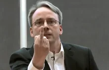 Linus Torvalds znów nie gryzie się w język. "AI to w 90% marketing"