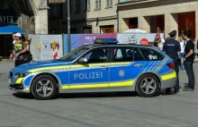 Polacy szaleją w Monachium: pijana uderzyła policjantkę, bezdomny napastował