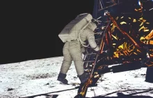 Po 55 latach ludzie wciąż nie wierzą w lądowanie na Księżycu