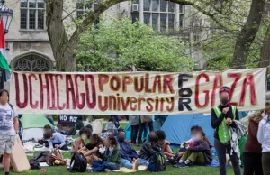 Uniwersytet Chicago nie wyda dyplomów 4 uczestnikom propalestyńskich protestów.