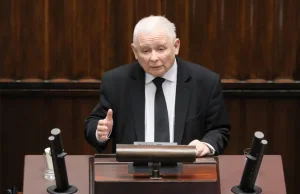 Kaczyński wdrał się chamsko na mównice