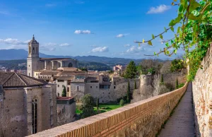 Girona - jedno z najbardziej fascynujących miast Katalonii