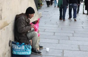 Paryż pozbywa się bezdomnych przed igrzyskami
