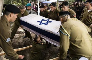 Izraelczycy pobierają spermę od zabitych w wojnie z Hamasem - WP Wiadomości