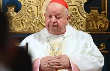Kardynał Dziwisz apeluje w sprawie Jana Pawła II. "Nie dajmy się"