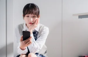 Cenzura uczuć w Chinach. Rząd ściga "zbyt pesymistyczne" posty w internecie