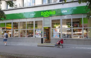 Co Polacy kradną w "Żabkach"? Sprzedawcy są bezradni