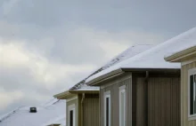 Rynek nieruchomości zamyka drzwi młodym. Pierwsze mieszkania kupują po 40-tce