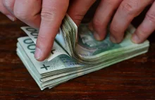 Zarobili dwa miliony złotych na wciskaniu "cudownych" garnków. Rusza proces prez