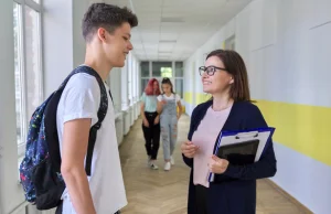 Będą dodatkowe wynagrodzenia dla nauczycieli. Ministerstwo zarezerwowało kwotę.