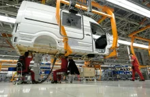 Zyski w niemieckim przemyśle samochodowym spadły o prawie 50 procent