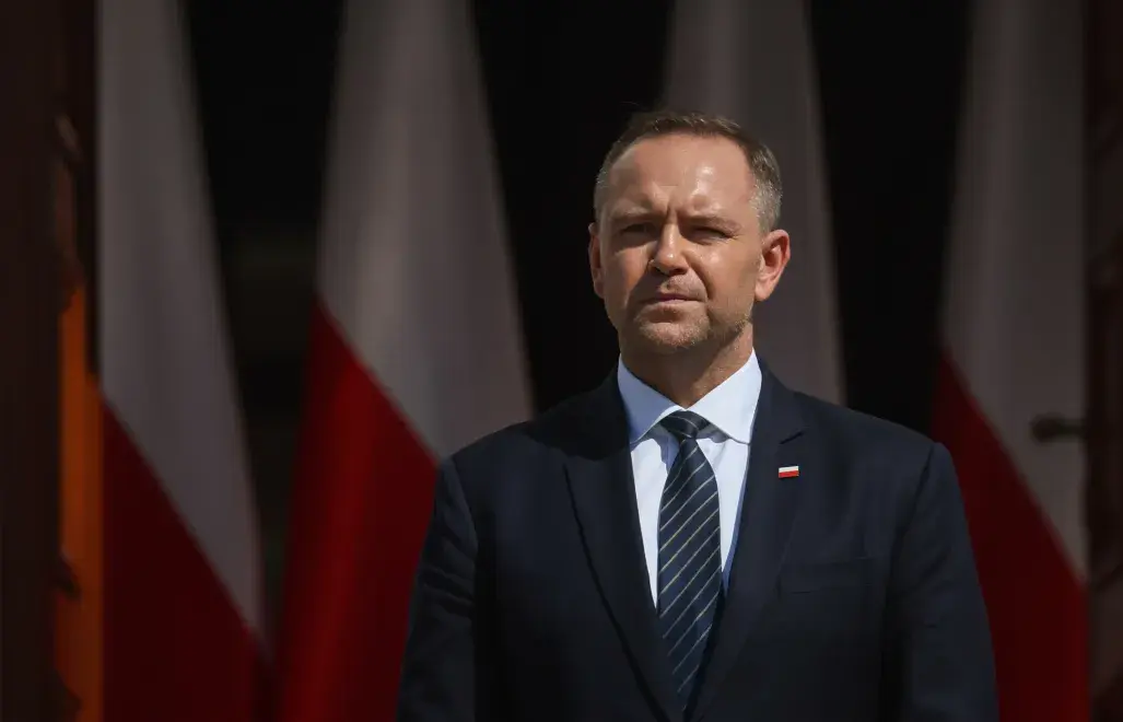 Prezydent Nawrocki oddał hołd Kaczyńskiemu podczas obchodów 15 sierpnia