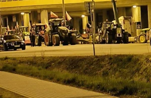 Rolnicy nie odpuszczają. Blokada dróg dojazdowych do stolicy