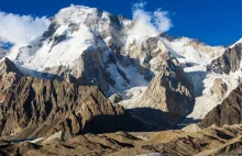 Polak złamał nogę w lawinie na Broad Peaku. "Waldi prosi o pomoc"