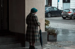 Opole. Przyszła na badanie wzroku, o mały włos nie straciła majątku.