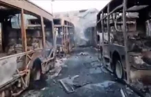 Podczas kiedy prezydent macron się bawi....