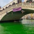 Włochy. Aktywiści klimatyczni zabarwili wodę w kanałach w Wenecji i Mediolanie