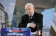 Sala wpadła w euforię. Kaczyński składa przysięgę