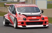 Wyścigowy Fiat Multipla o mocy 1276 KM