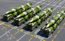 Broń jądrowa na świecie. Chiny w ciągu roku zwiększyły swój arsenał o 60 głowic