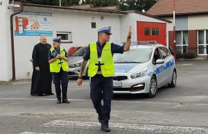 Te kontrole drogowe mogły zaskoczyć kierowców. Policjanci nie byli sami