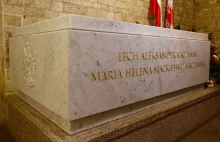 Wypad z Wawelu! Postulat ekshumacji ciał Lecha i MariiKaczyńskich