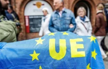 Tak zmienia się nastawienie Polaków do Unii Europejskiej