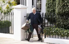 Boris Johnson joins Daily Mail as columnist but did not inform watchdog | The In