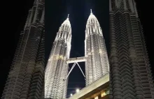 Petronas Twins Towers Kuala Lumpur. Dwie wierze Petronas w Kuala Lumpur
