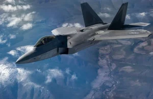 Widziane z orbity: Chiny ćwiczą ataki na najnowsze myśliwce USA